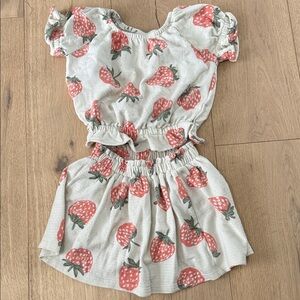 Gap 3T Strawberry Print Two-Piece Set